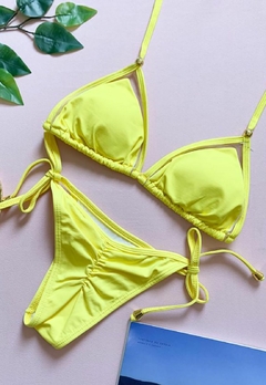 Biquíni feminino Cortininha Tule Transparente Calcinha Empina Bumbum e Amarra Lateral - loja online