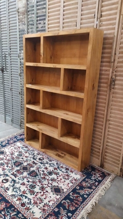 BIBLIOTECA ASIA DE PINO 120 X 25 X 180 CM en internet
