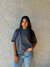 T-shirt boyfriend cinza na internet