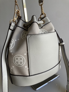 Bolsa Feminina Chenson Elemento Chic Bucket Bag