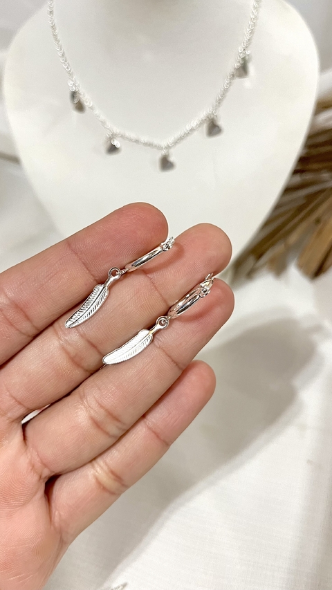 ACERO BLANCO | ARGOLLA CON PLUMA