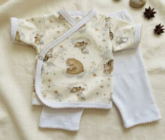 Conjunto de verano: batita mangas cortas y pantaloncito capri con picot