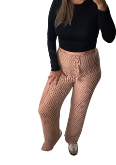 Calça crochê Bianca na internet