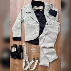 Conjunto Social Diego - (5 peças) Calça Alfaiataria Bege, Camisa Preta, Blazer Bege, Suspensório e Gravata Bege - comprar online