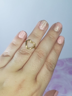 Anillo acero dorado corazón calado. T. 17 en internet