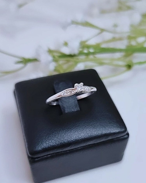 ANEL SOLITÁRIO ARO TRABALHADO PRATA 925