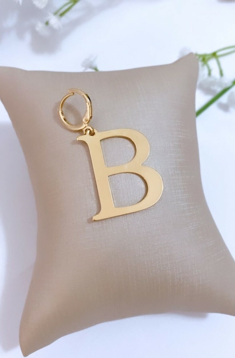 PINGENTE INICIAL ''B'' GRANDE