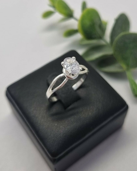 ANEL SOLITÁRIO LAÇADA PRATA 925