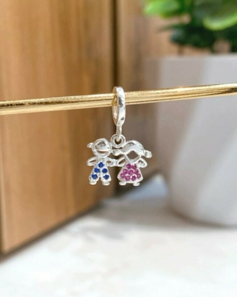 Berloque Menino e Menina Cravejado Prata 925