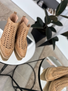 KATI SUELA - ZAPATITOS
