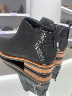 RAIDEN NEGRO - ZAPATITOS