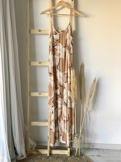 Vestido Siena estampado hojas en tostado