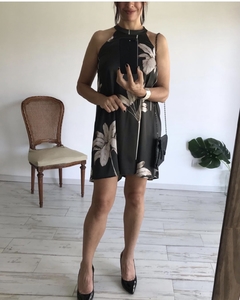 Vestido Abril “plumas” en internet