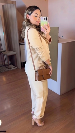 BLAZER CROPPED FIORELLA na internet