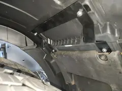Abraçadeiras Para-lama Bipartido Volvo FH - BRASIL CAMINHAO E AGRICOLA