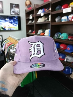 Gorras Bordadas "G5" Planas - comprar online