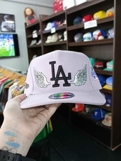 Gorras Bordadas "G5" Planas en internet