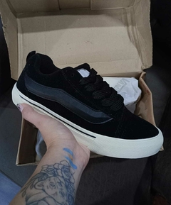 Vans "Knu" Premium Negra