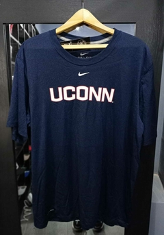 Remera "Uconn" Vintage