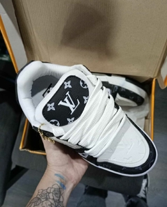"Louis Vuitton" Premium Negra y Blanca - comprar online