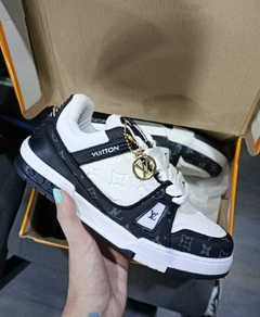"Louis Vuitton" Premium Negra y Blanca