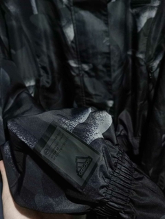 Rompeviento Adidas "City Escape" - tienda online