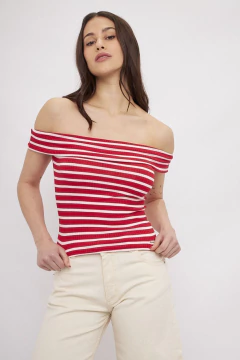 MHR REMERA CUELLO VOLCADO AIME (31629) en internet