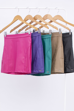 BEK MINI ENGOMADA CON RECORTES (30265) - Tabatha Jeans Mayorista