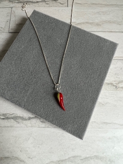 Colar 45 cm pimenta malagueta .