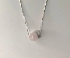 Colar com quartzo rosa . - comprar online