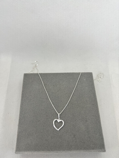 Colar 45 cm coração vazado M. - comprar online