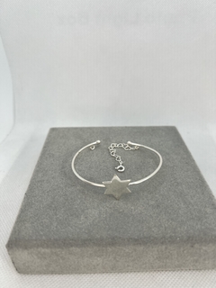 Bracelete estrela ajustável. - comprar online