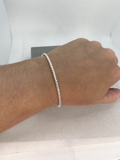 Bracelete torcido adulto.
