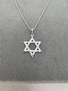 Colar 45 cm estrela de Davi.