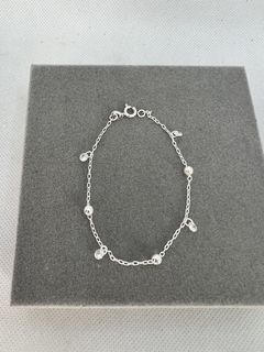 Pulseira bolinhas com cristais .