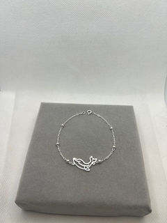 Pulseira baleia minimalista .