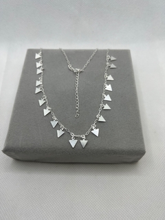 Choker triângulos.