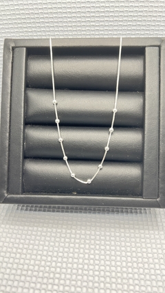Colar liso com bolinhas 3mm de 40 cm . - comprar online