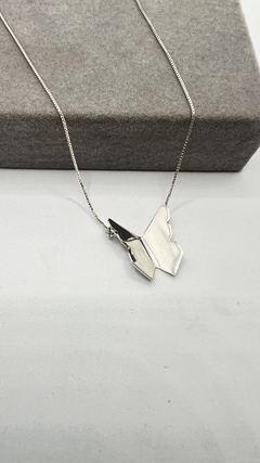 Colar borboleta Lisa origami G 45 cm .