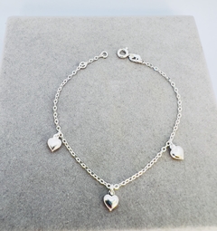 Pulseira três corações cheios P.