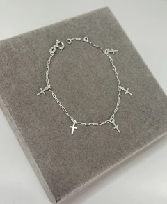 Pulseira Cruz. na internet