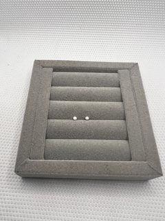 Brinco de pérola de água doce 3 mm.