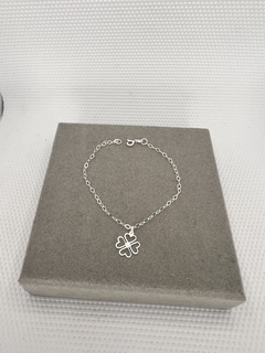 Pulseira trevo .