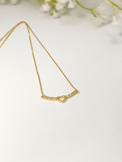 Colar Coração 8 Zircônias Lateral - comprar online