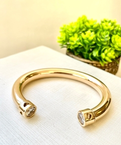 Bracelete com zircônias