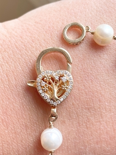 Pulseira pérolas com fecho árvore da vida - comprar online