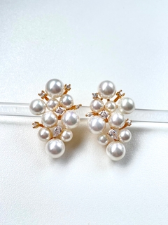 Brinco ear cuff pérolas shell