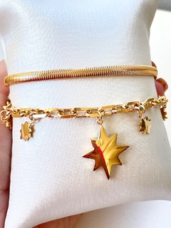 Pulseira elos com estrelas