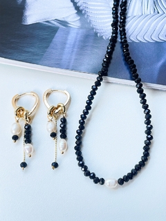 Colar choker cristais preto