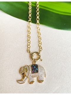 Colar folheado com pingente elefante - comprar online
